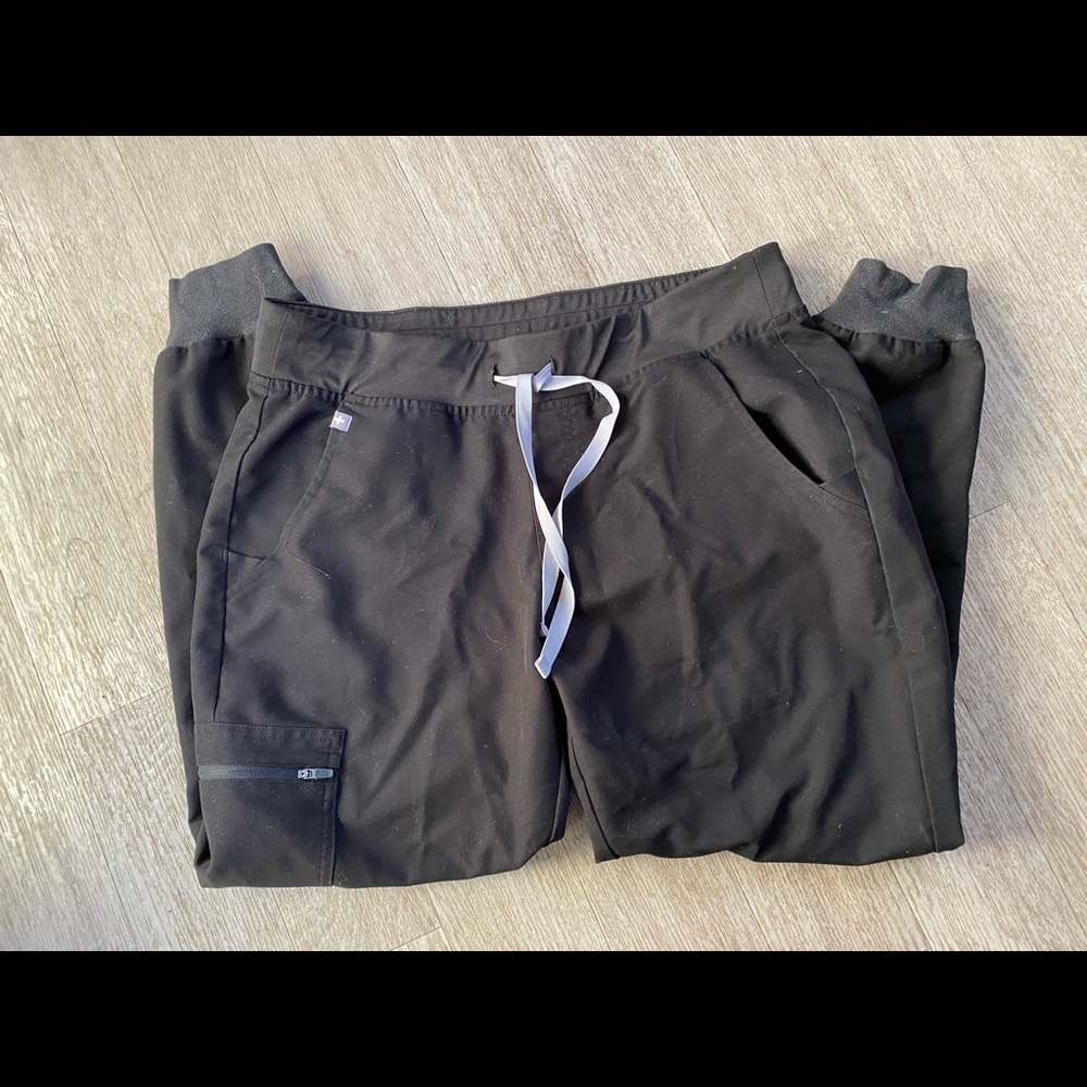 Black Fig Scrub Joggers